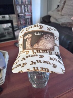 Goorin Bros Strike Four "HUMP DAY"
Trucker Hat. Mesh SnapBack NWT.